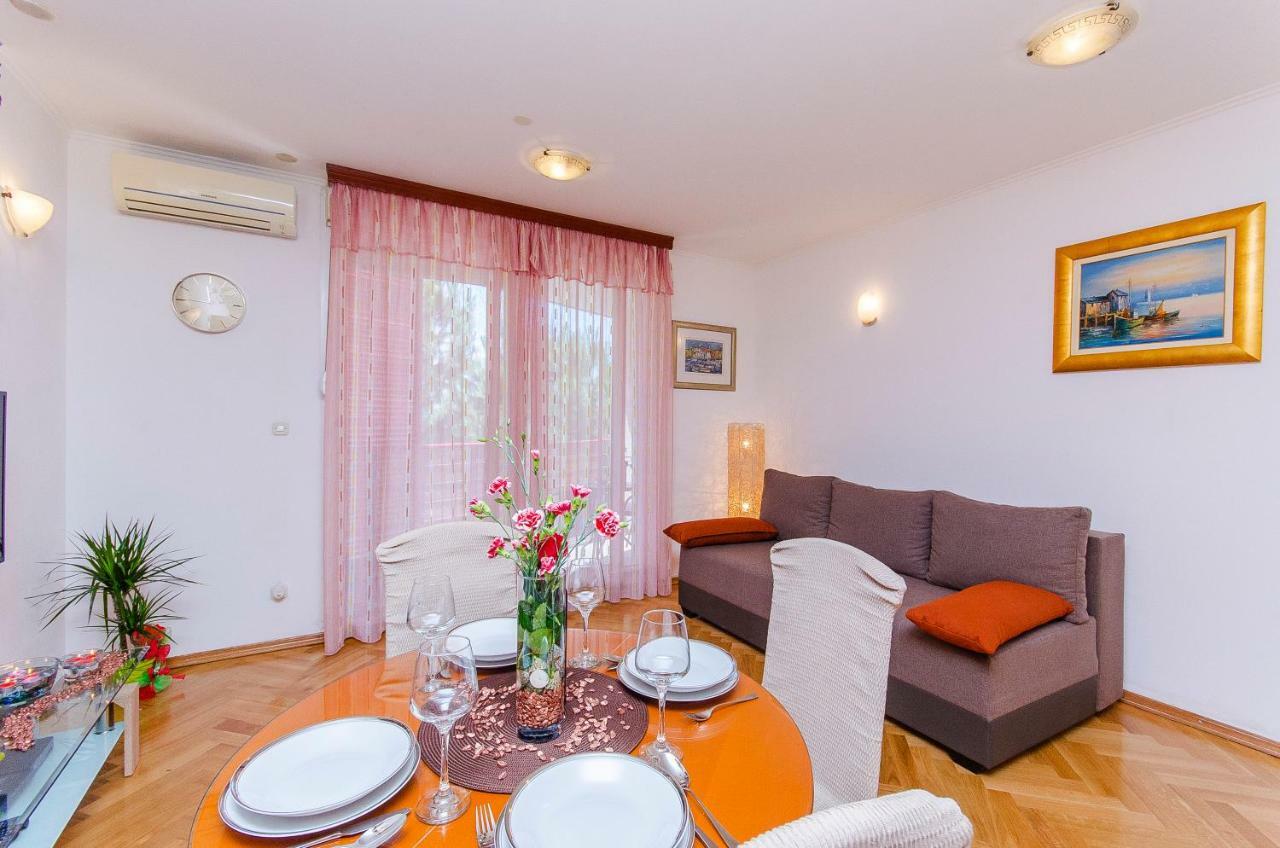 Apartment Lucija สปลิท ภายนอก รูปภาพ
